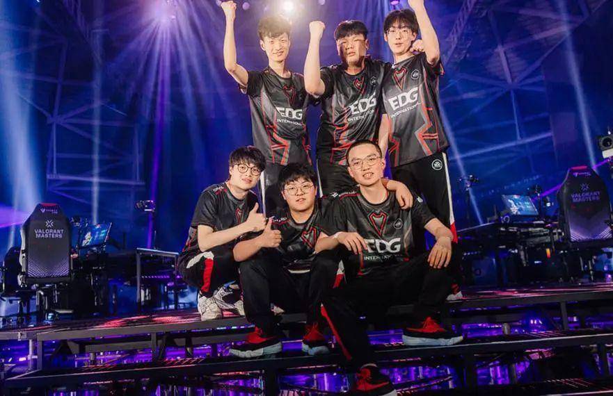 东队绝对是 东队绝对是